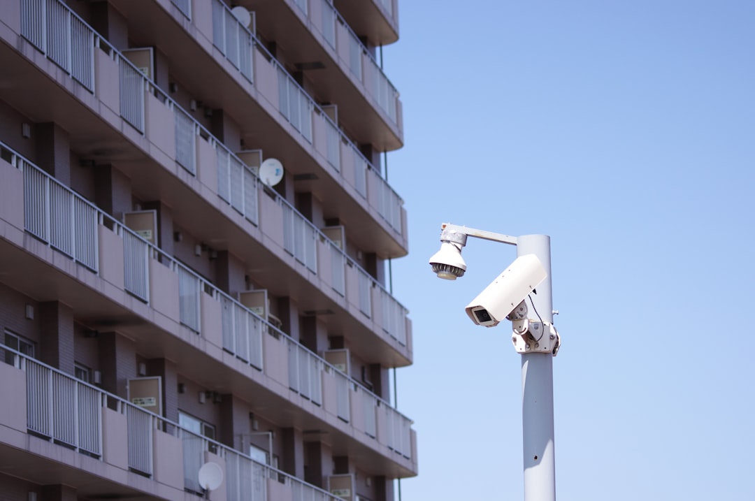 CCTV bloc legal - Camere de supraveghere la bloc 2026: GDPR, acord asociatie si costuri