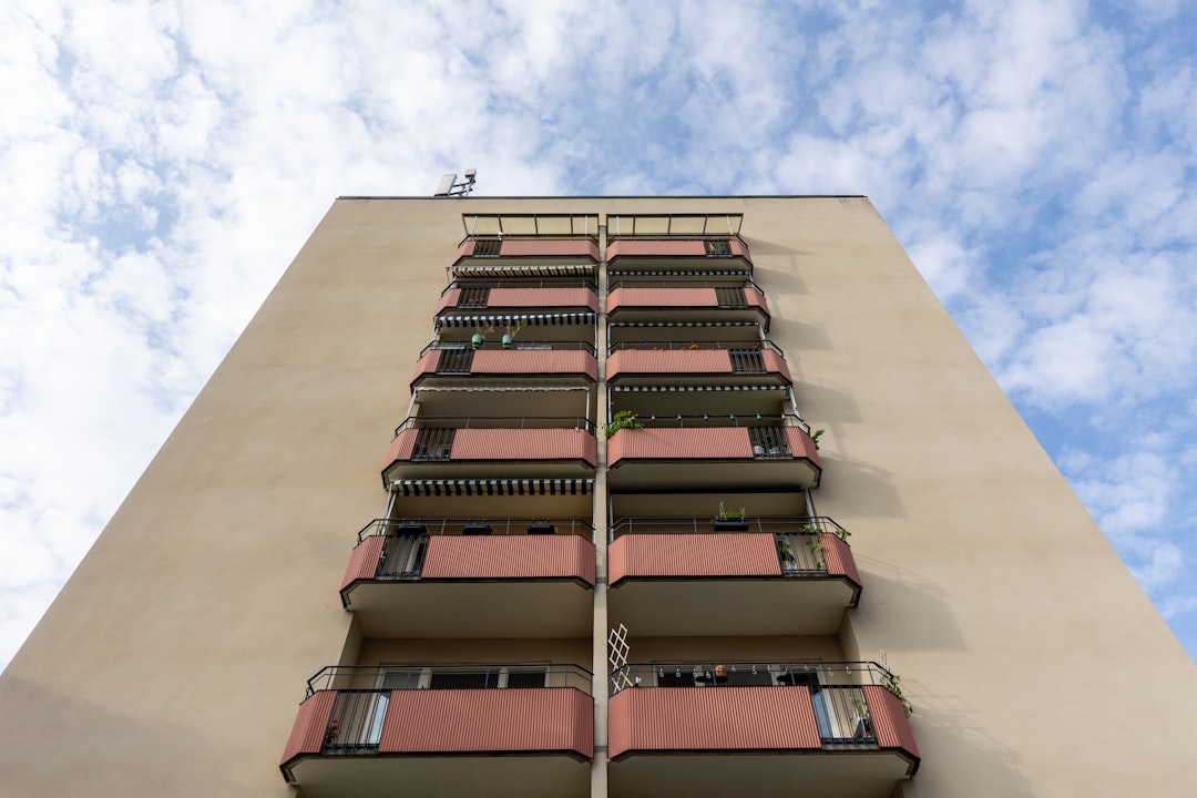 lucrari apartament fara acord vecini - Acord vecini lucrări apartament 2026: model legal complet