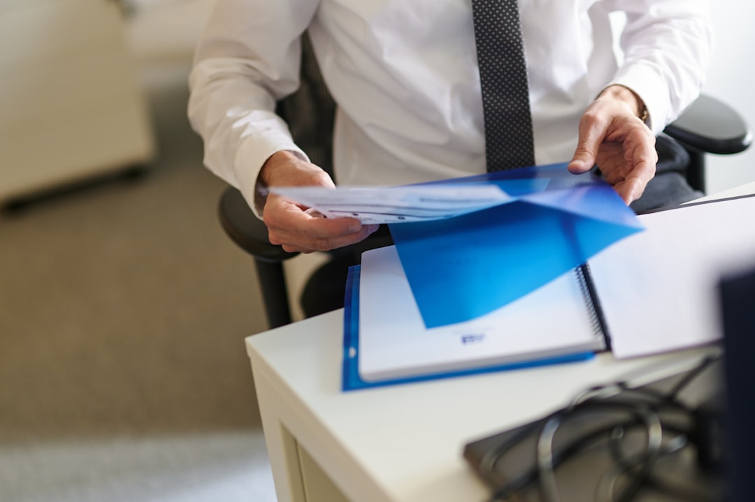 Predare primire administrator bloc 2026 — proces verbal cu documente financiare și ștampila asociației de proprietari